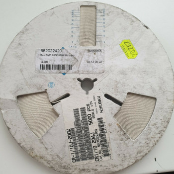 10 x 200K 1/8W 5% SMD HOKURIKU RESISTOR. CA392U5000F080721