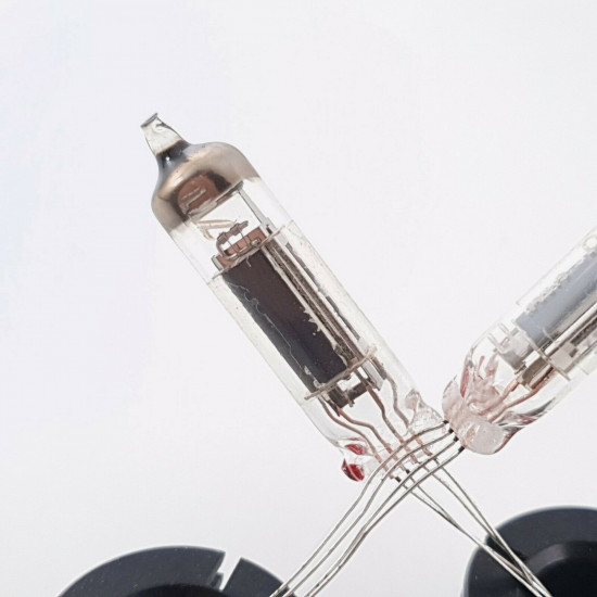 2 X 5676 TELEFUNKEN TUBE. CQ  ENA