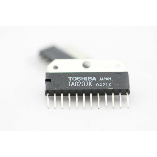 TA8207K TOSHIBA INTEGRATED CIRCUIT NOS (New Old Stock) 1PC. C550CU6F230116