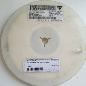 10 x 806R 1/4W 1% 100PPM SMD VISHAY RESISTOR. (R206) CA392U4500F080721