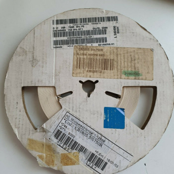 10 x 750R 1/8W 5% 200PPM SMD VISHAY RESISTOR. (R207) CA392U2000F090721