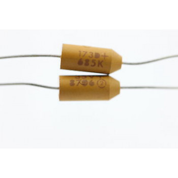 35V 8786 685K CAPACITOR NOS( New Old Stock ) 1PC. C560CU1F200315
