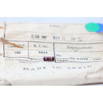 VINTAGE OLD PIHER RESISTOR. 1/2W 820Ohm 820R 10% *1 PC* NEW PIHER 1960´S