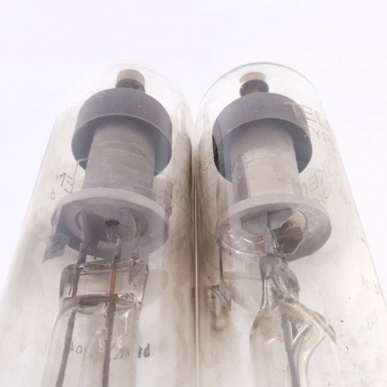 2 X RGQ10/4d TELEFUNKEN TUBE. METAL BASE. AC  ENA