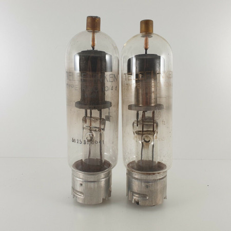 2 X RGQ10/4d TELEFUNKEN TUBE. METAL BASE. AC  ENA