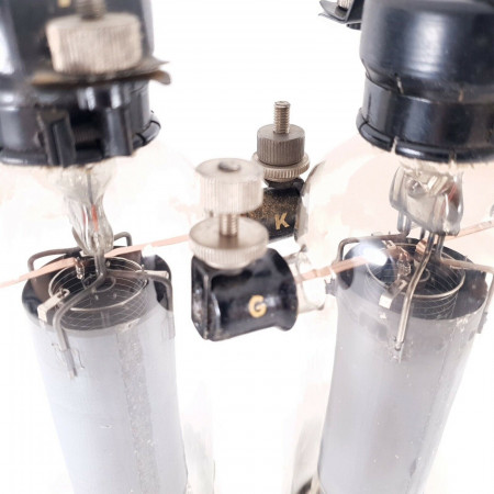 2 X RS282 TELEFUNKEN TUBE. 1940s PRODUCTION. AC  ENA