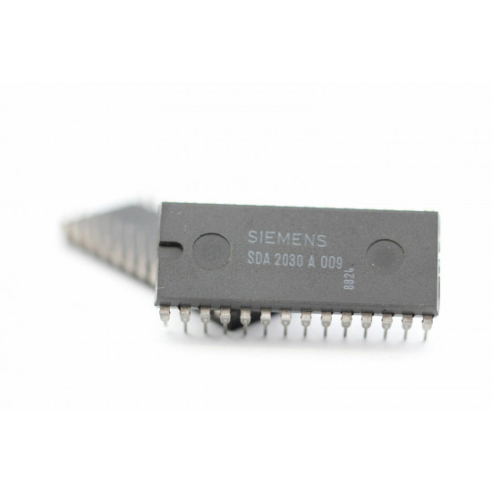 SDA2030A SIEMENS INTEGRATED CIRCUIT NOS (New Old Stock) 1PC. C552AU2F040315