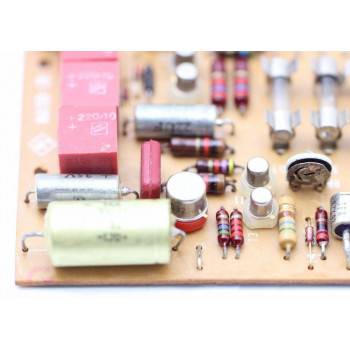 OLD PCB RS NA130-28. CAPACITOR, TRANSISTOR, TRIMMER, FUSE NOS 1PC. CA327U2 2