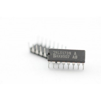 74LS173N SIGNETICS INTEGRATED CIRCUIT NOS(New Old Stock) 1PC. C551CU13F040315