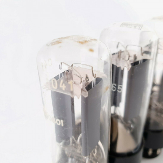 4 X AZ11 TELEFUNKEN TUBE. GREY PLATES. HALO GETTER.  CQ  ENA