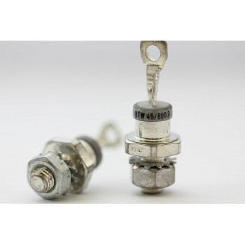 BTW45-800R TRIAC NOS( New Old Stock ) 1PC. C439U3F250315