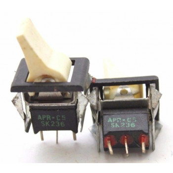 3-PIN APR-C5 SKC236 WHITE ELECTRONIC SWITCH J NOS 1PC. CA330U2F270717