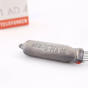 1 X 1AD4 TELEFUNKEN TUBE. 1950s PRODUCTION. MATCHED CODES. RCB52 2