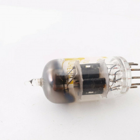 1 X 12AT7 TUBE. RAYTHEON BRAND. BLACK PLATES. TILTED GETTER.  CL  ENA