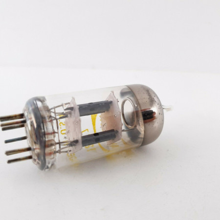 1 X 12AT7 / ECC81 TUBE. RAYTHEON BRAND. CL  ENA