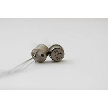 2N1306 TRANSISTOR NOS( New Old Stock ) 1PC. C114U22F220217