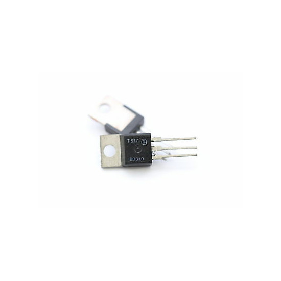 BD810 MOTOROLA TRANSISTOR NOS( New Old Stock ) 1PC. C528BU1F030615