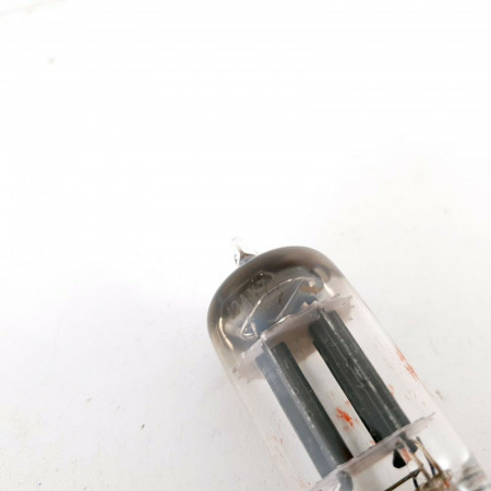 1 X 12AX7 TUBE. GE BRAND. 17MM BLACK PLATES. VERY RARE. 1950s PRODUCTION CF  ENA