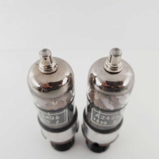 2 X A2426 GEC TUBE. 3 MICAS. METAL BASE. NOS / NIB. CX  ENA