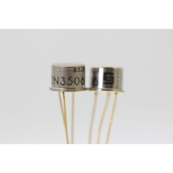 2N3506 SIGNETICS GOLD TRANSISTOR NOS ( New Old Stock ) 1PC. C262U18F160414