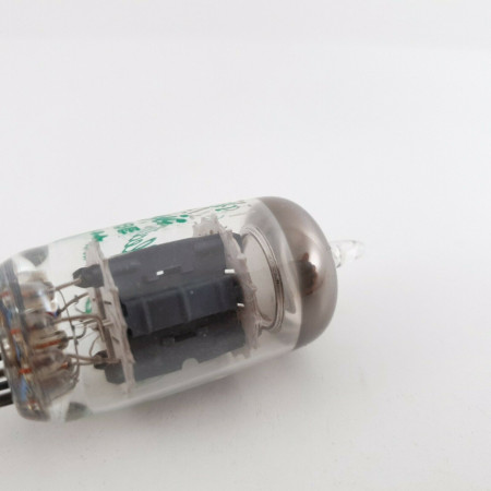 1 X 5751 GE TUBE. GREY PLATES. SOLID GETTER. GREEN LOGO. CU ENA