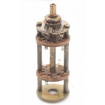 ROTARY CONMUTATOR 2 COOKIES...