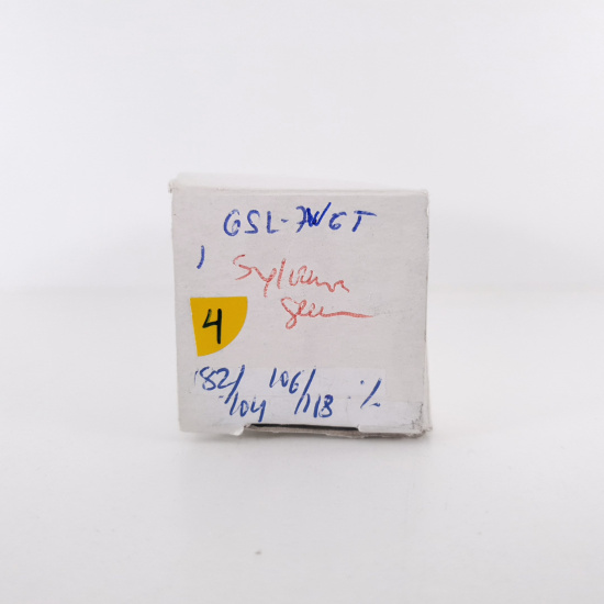 1 X 6SL7WGT SYLVANIA TUBE. BLACK...