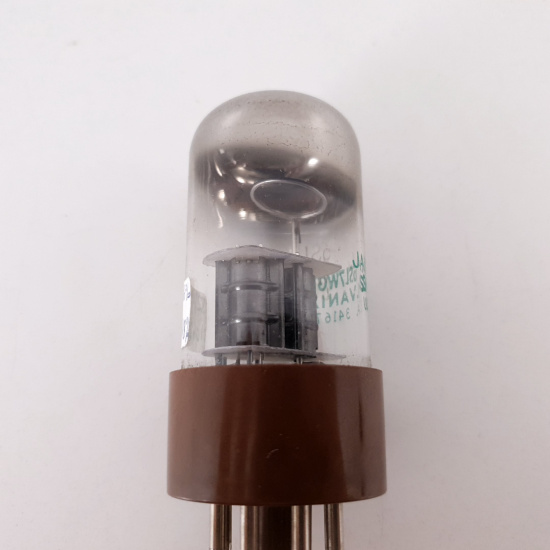 1 X 6SL7WGT SYLVANIA TUBE. BLACK...