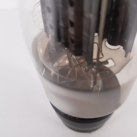 1 X UU5 / 1561 / VU39 / 1W4/500 MULLARD TUBE. BLACK PLATES. 3. CH68