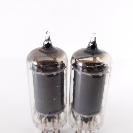 2 X 6AU6 ULTRON TUBE. SQUARE GETTER. 80/80%. MATCHED PAIR. 20. CH70