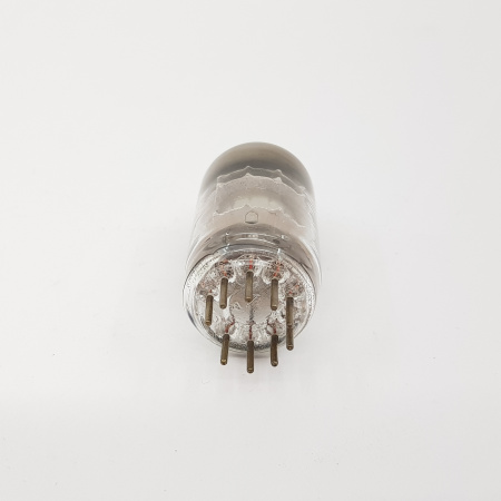 1 X 5879 RCA TUBE. RCB167