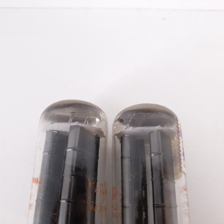 2 X 5AZ4 PHILCO TUBE. BLACK PLATES. SQUARE GETTER. MATCHED PAIR. 23. CH70