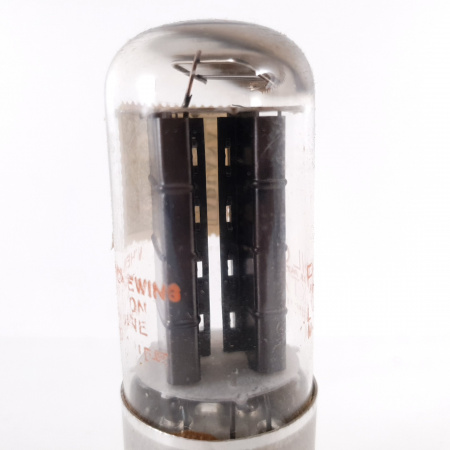 1 X 5AZ4 PHILCO TUBE. BLACK PLATES. RECTANGULAR GETTER. 85/85mA. 24. CH70