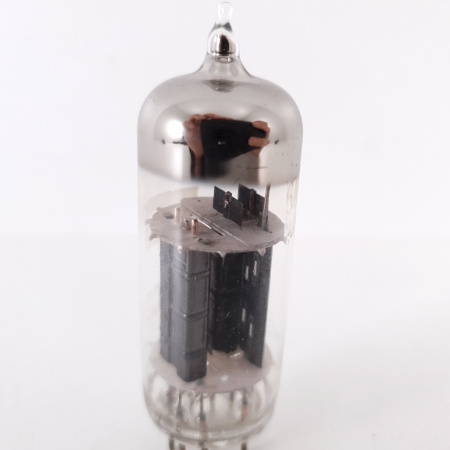 1 X 6CS7 PINNACLE TUBE. BLACK PLATES. COPPER RODS. 75/98%. 37. CH70