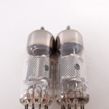 2 X EF800 TELEFUNKEN TUBE. MESH PLATE. MATCHED PAIR. 1. CH74