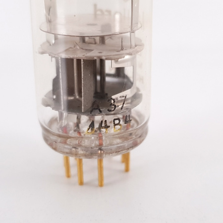 1 X E88C / 8255 SINGLE TRIODE MULLARD TUBE. 1960s PHILIPS PROD. GOLD PIN. 3M. 97%. 24. CH78