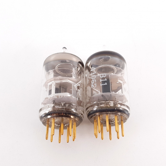 2 X EC88 TELEFUNKEN TUBE. GOLD PIN. 3...