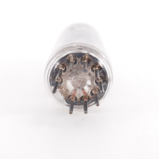 1 X 6DE7 RCA TUBE. SOLID GETTER. 1. CH81