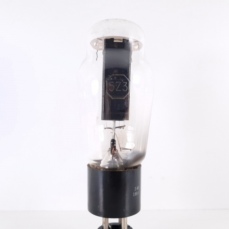 1 X 5Z3 KEN-RAD TUBE. BLACK PLATES. RECTANGULAR GETTER. 15. CH82