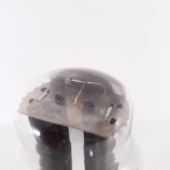 1 X 5Z3 RCA TUBE. 1963 PROD. BLACK...