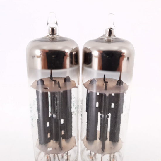 2 X JHS 6X4WA SYLVANIA TUBE. 1960s...