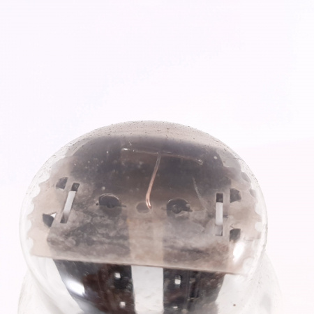 1 X 5Z3 RCA TUBE. 1969 PRODUCTION. BLACK PLATES. TOP RECTANGULAR GETTER. 5. CH84