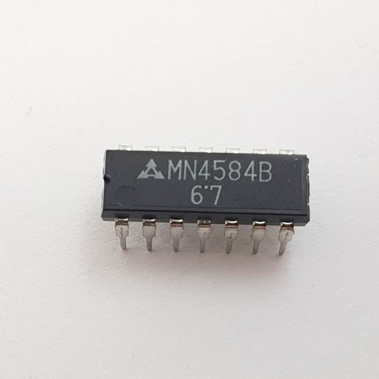 MN4584B MATSUSHITA INTEGRATED CIRCUIT NOS. 1 PC. C194U16F050522