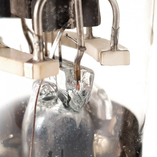 4 X CV57 GEC MARCONI. METAL BASE. NOS/NIB. CM  ENA