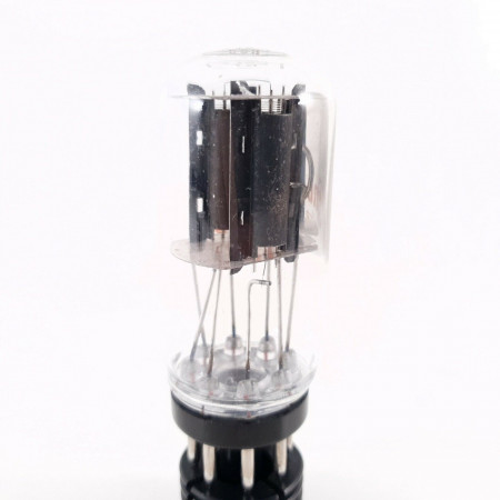 1 X 6SL7GT RCA TUBE. 1970s PROD. BLACK PLATES. COIN BASE. 119/91% CK  ENA