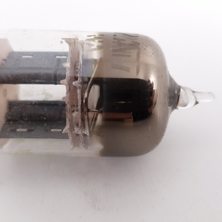 1 X 12AT7WA SYLVANIA TUBE. COPPER RODS. 3 MICAS. SQUARE GETTER. 104/84% CF ENA