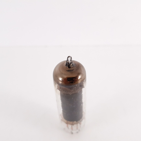 1 X 6AQ5 RCA TUBE. BLACK PLATES....