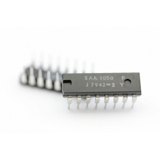 1 X HCF4585BE ST INTEGRATED CIRCUIT NOS 1PC. C562AU5F261121