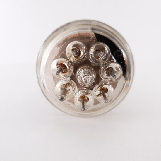 1 X CV2666 / 829B TUBE. GREY PLATES....