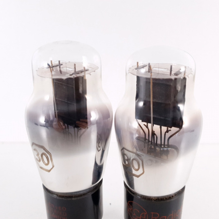 2 X 30 RCA TUBE. 1950s PROD. BLACK PLATES. SOLID GETTER. 90/100%. 7. CH92